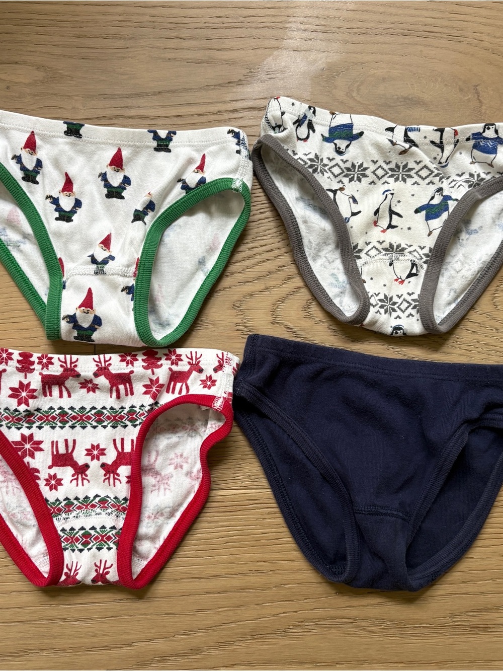 Hanna Andersson undies size 2/3